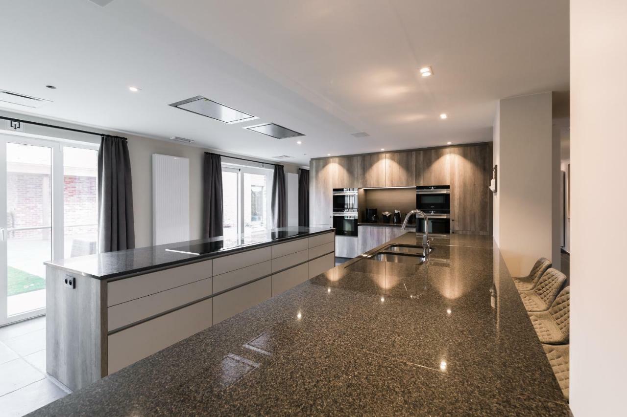 Duins Genot 5 Star Holiday Homes 30P & 40P - Indoorpool & Wellness Jabbeke  Εξωτερικό φωτογραφία